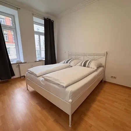 Schlafschrauber In Gohlis Daire *